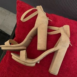 Cute, elegant/classy, strapped, tan heels